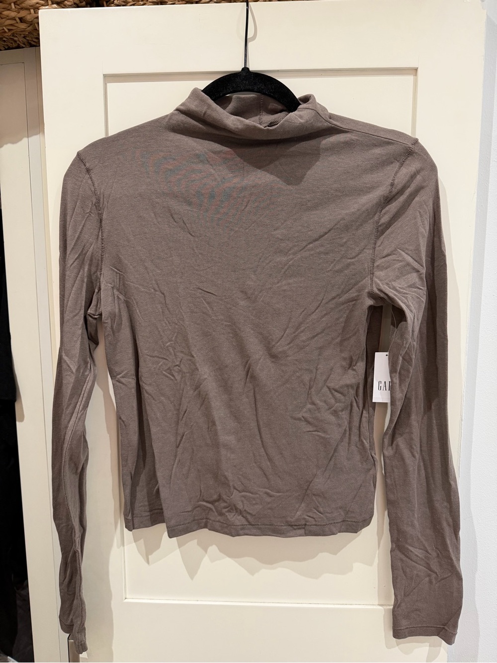 GAP Long Sleeve Mock Neck Top in Taupe